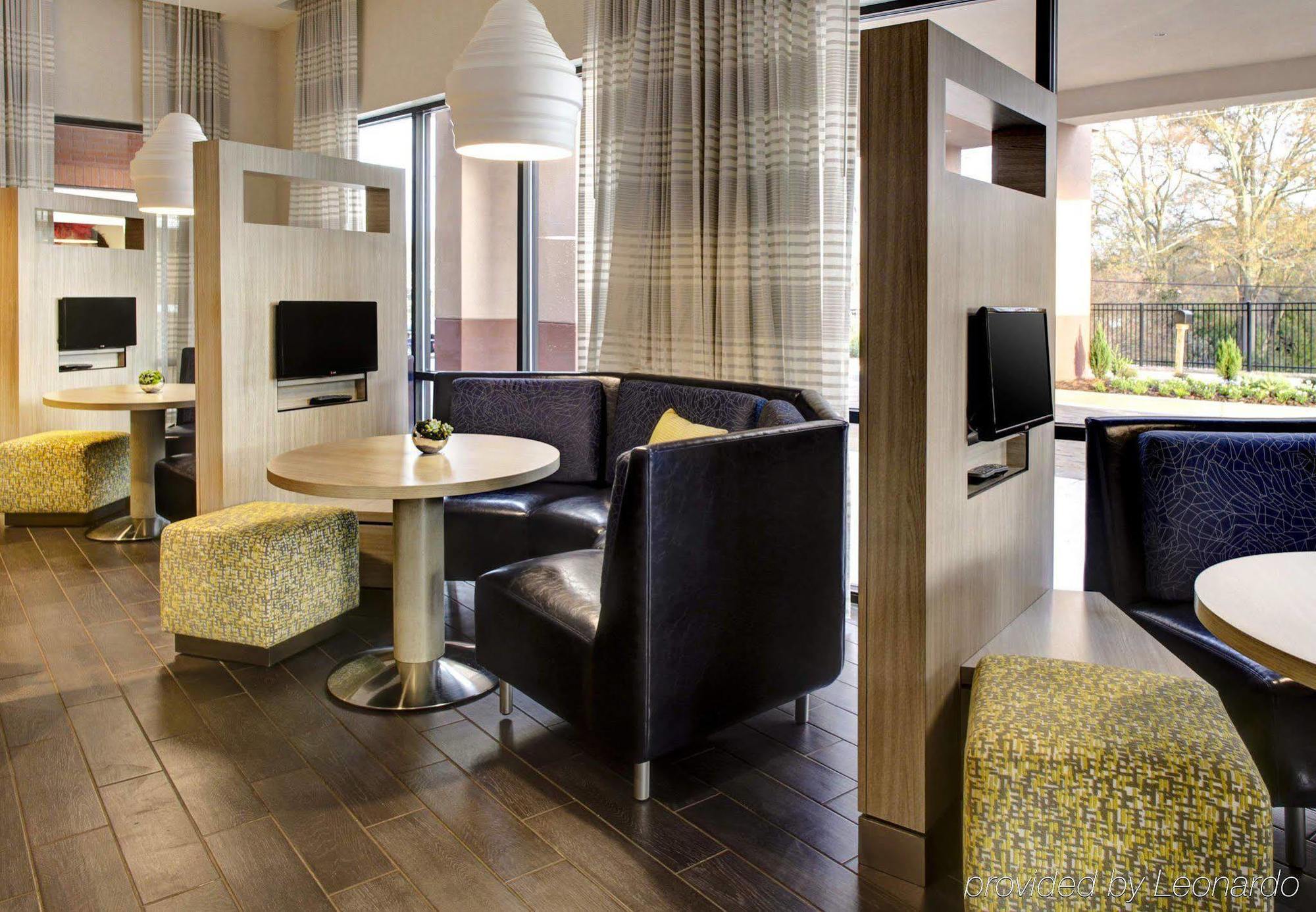 Отель Courtyard By Marriott Карролтон Экстерьер фото