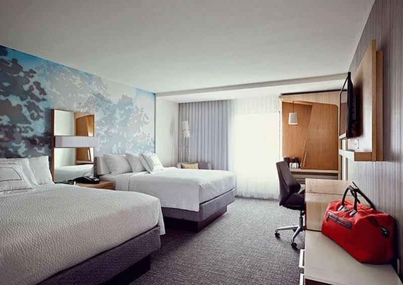 Отель Courtyard By Marriott Карролтон Экстерьер фото